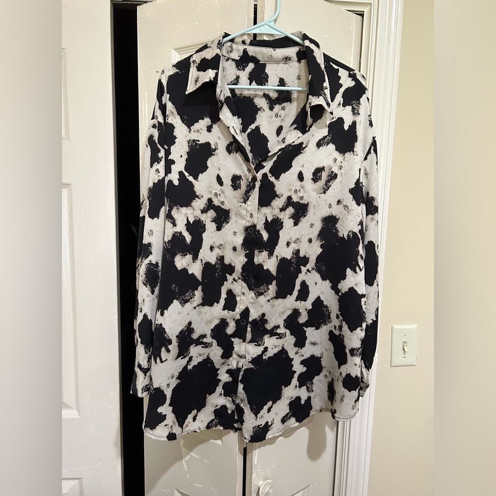 Cute white black cow print design